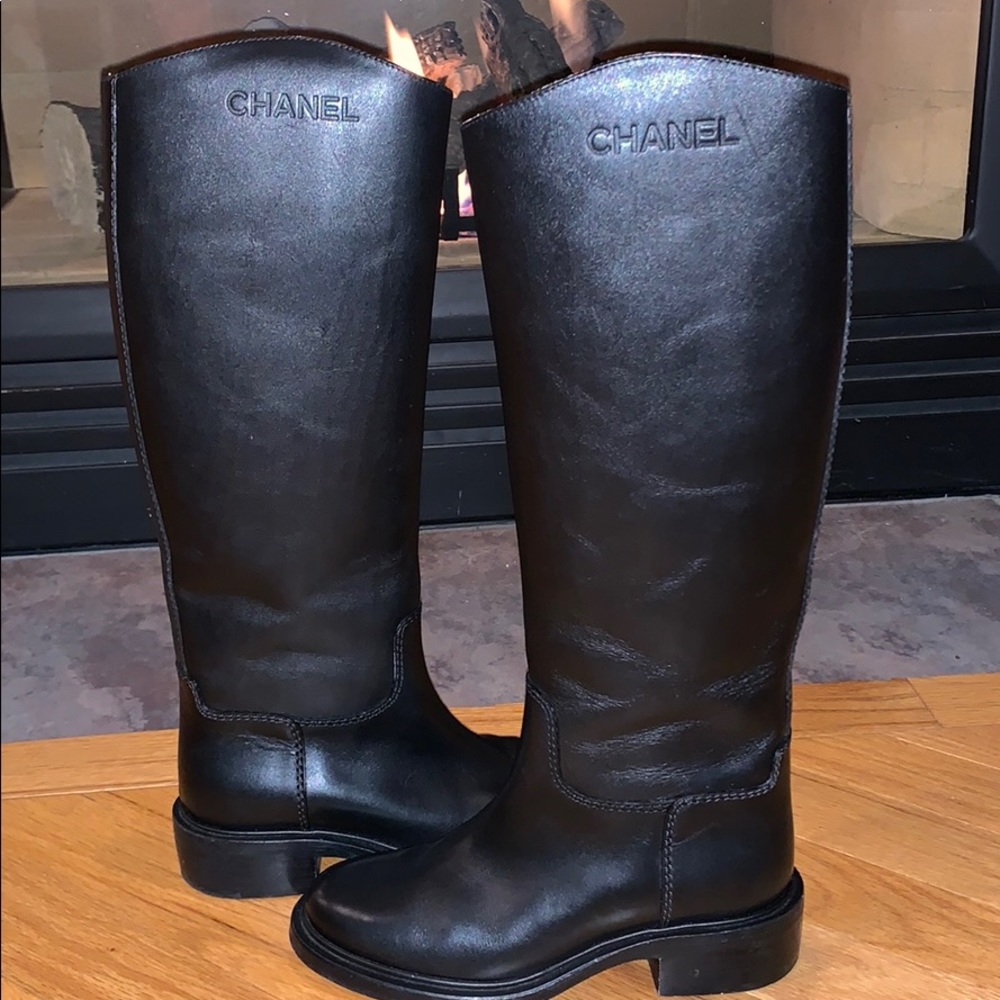 Chanel. High Boots.